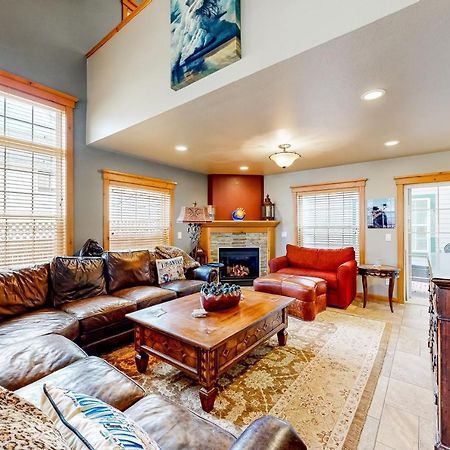 Flagstaff Fantasy - Main House Villa ภายนอก รูปภาพ
