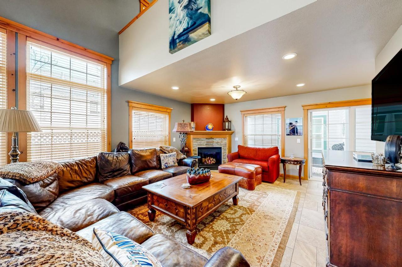 Flagstaff Fantasy - Main House Villa ภายนอก รูปภาพ
